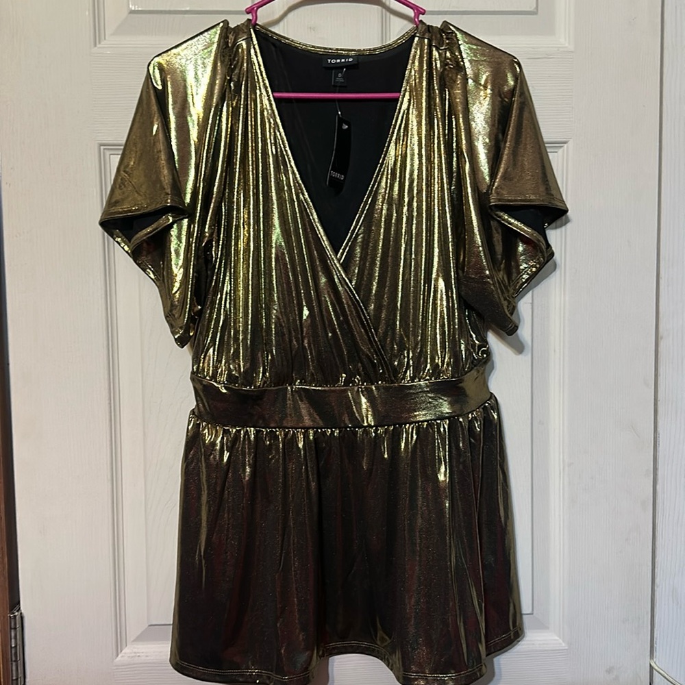 TORRID Liquid Shine Surplice Peplum Top: GOLD: NEW WITH TAGS: SIZE 0 (L)